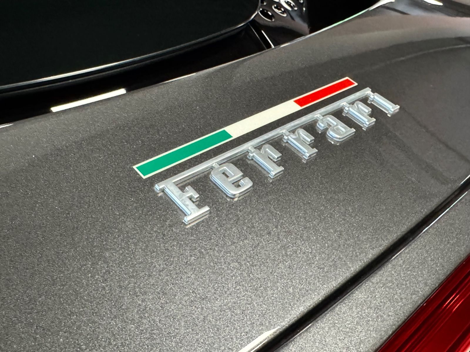 Fahrzeugabbildung Ferrari SF90 STRADALE CARBON EXT&INT JBL LIFT 1HAND FULL