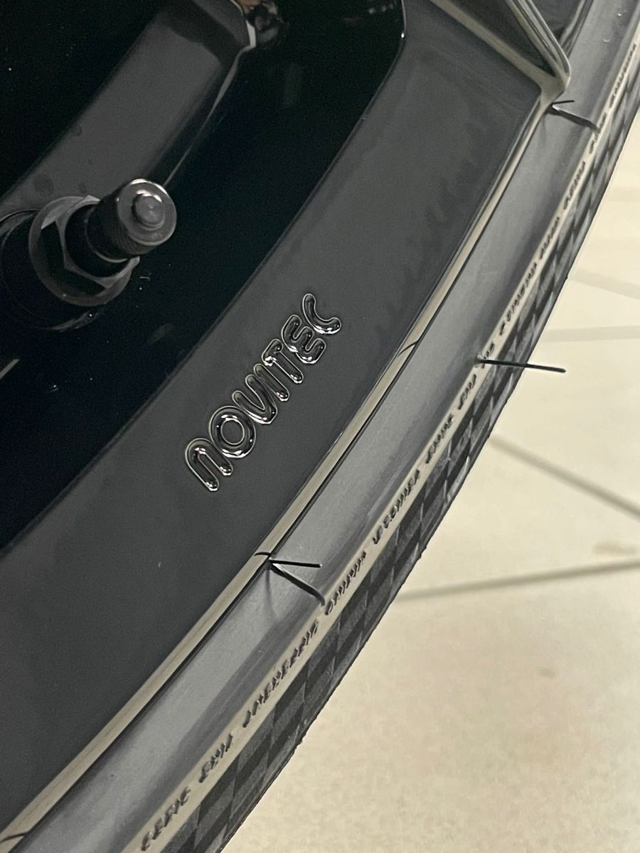 Fahrzeugabbildung Ferrari SF90 STRADALE NOVITEC RACINGSEAT CARBONPACK FULL