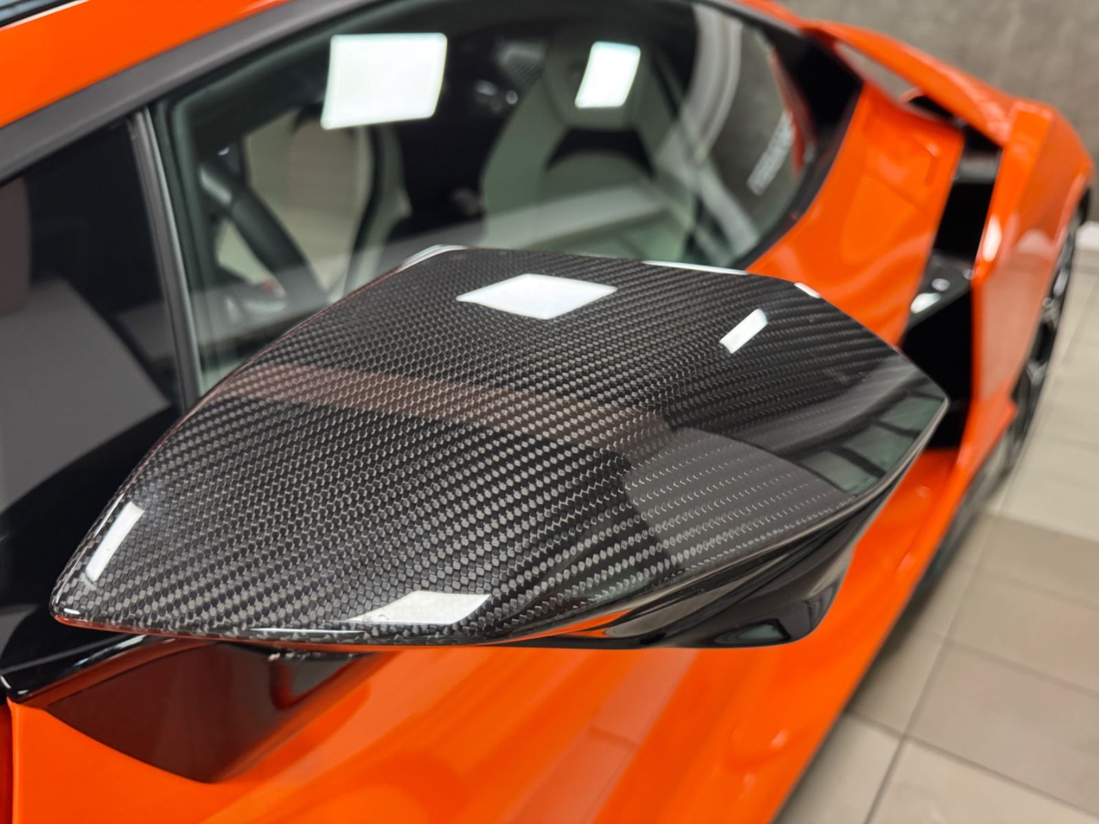 Fahrzeugabbildung Lamborghini REVUELTO PERSONUM ORANGE CARBON EXT&INT 25 FULL!