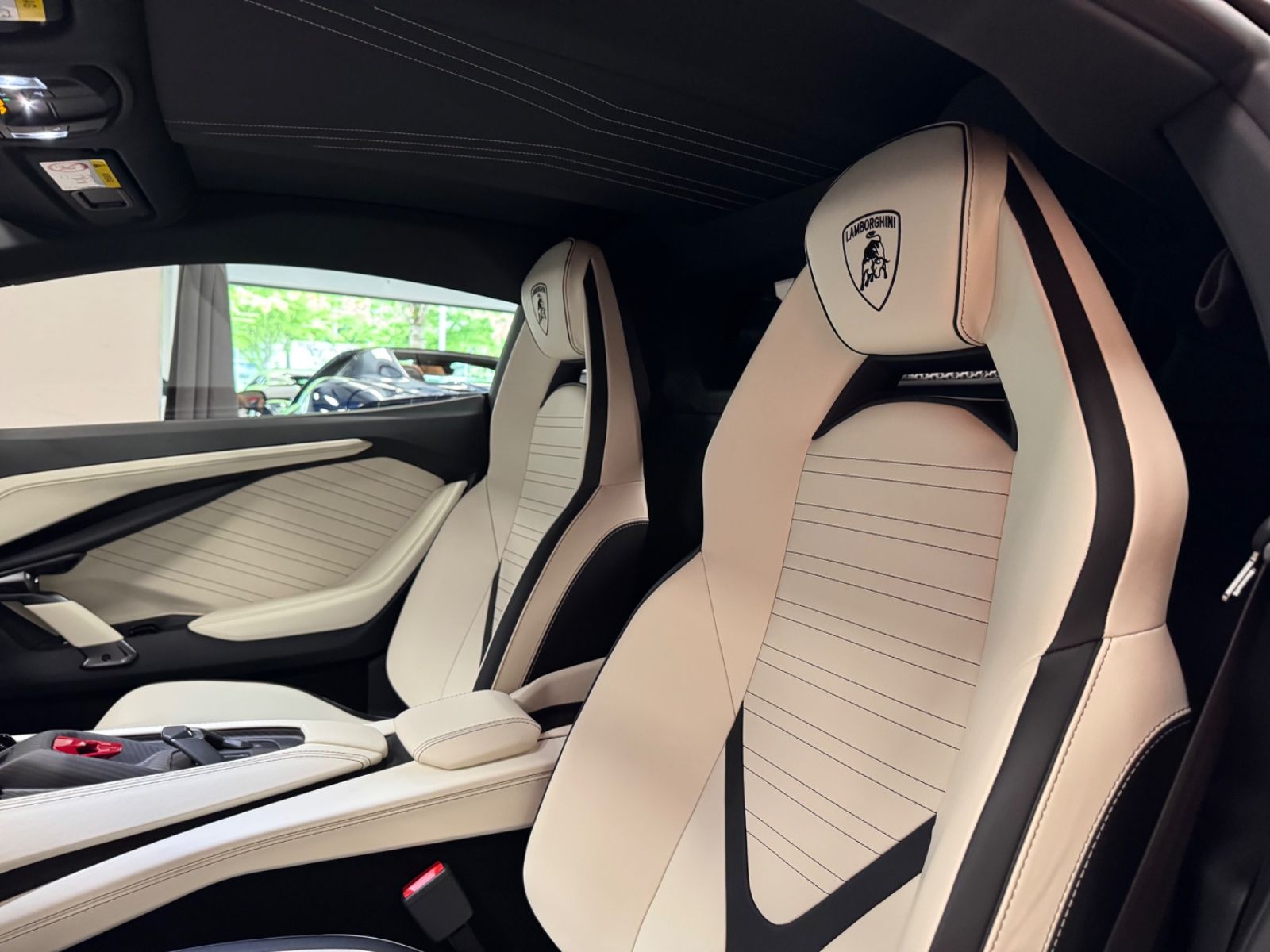 Fahrzeugabbildung Lamborghini REVUELTO PERSONUM ORANGE CARBON EXT&INT 25 FULL!