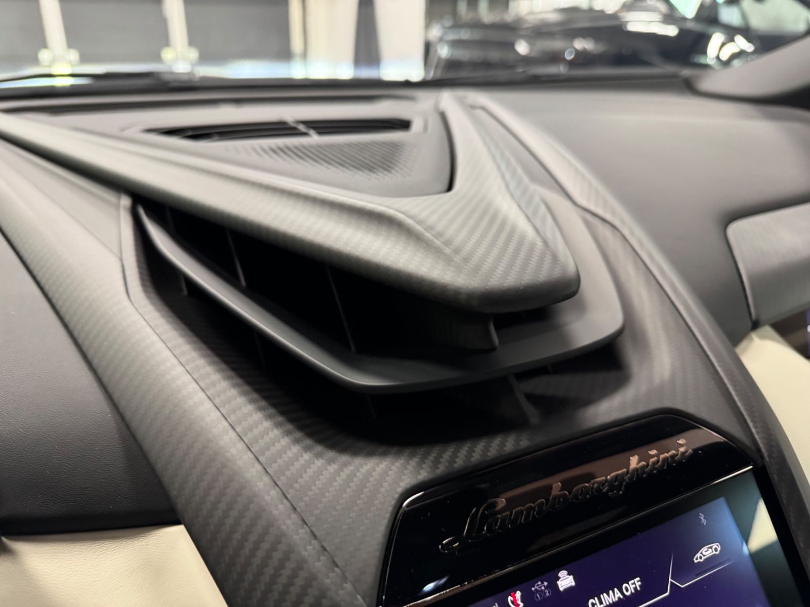 Fahrzeugabbildung Lamborghini REVUELTO PERSONUM ORANGE CARBON EXT&INT 25 FULL!