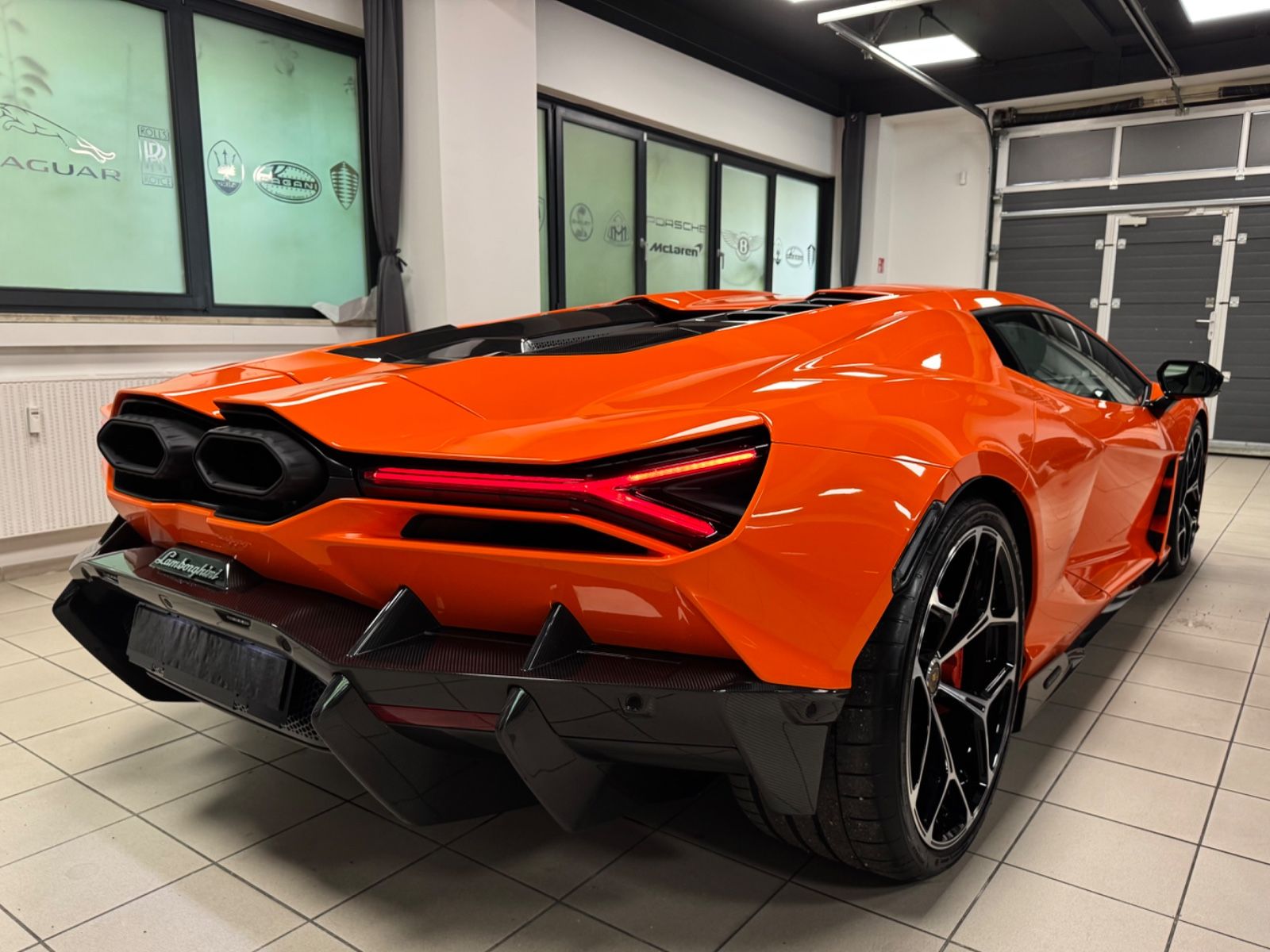 Fahrzeugabbildung Lamborghini REVUELTO PERSONUM ORANGE CARBON EXT&INT 25 FULL!