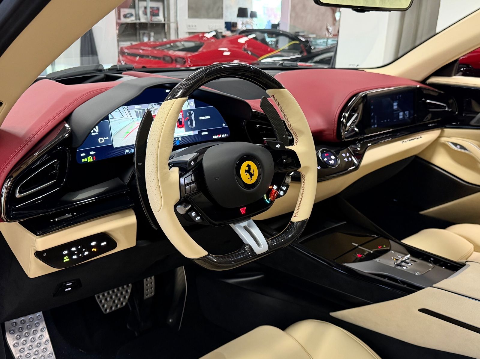 Fahrzeugabbildung Ferrari PUROSANGUE V12 RED EXT CREMA INT CARBON FULLOPT!