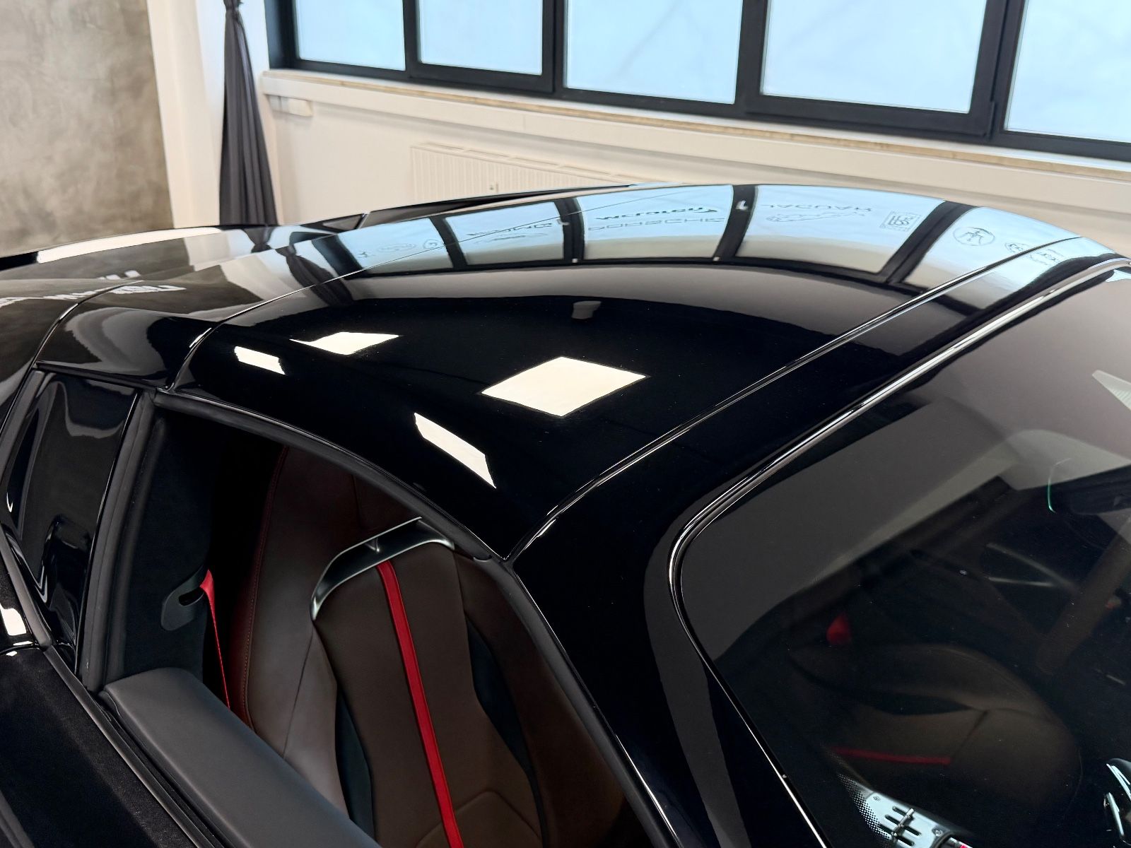 Fahrzeugabbildung Ferrari 12Cilindri SPIDER INDIVIDUAL MASSAGE JBL 26 NEW