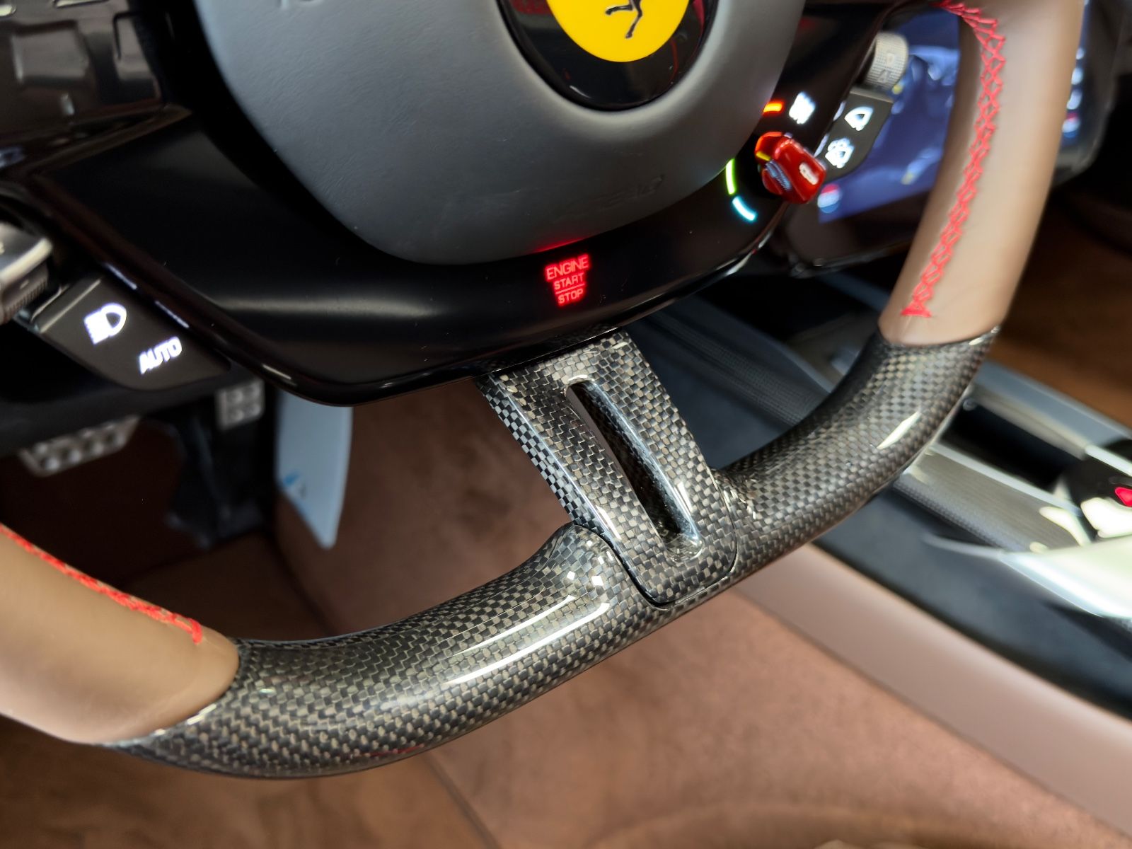 Fahrzeugabbildung Ferrari 12Cilindri SPIDER INDIVIDUAL MASSAGE JBL 26 NEW