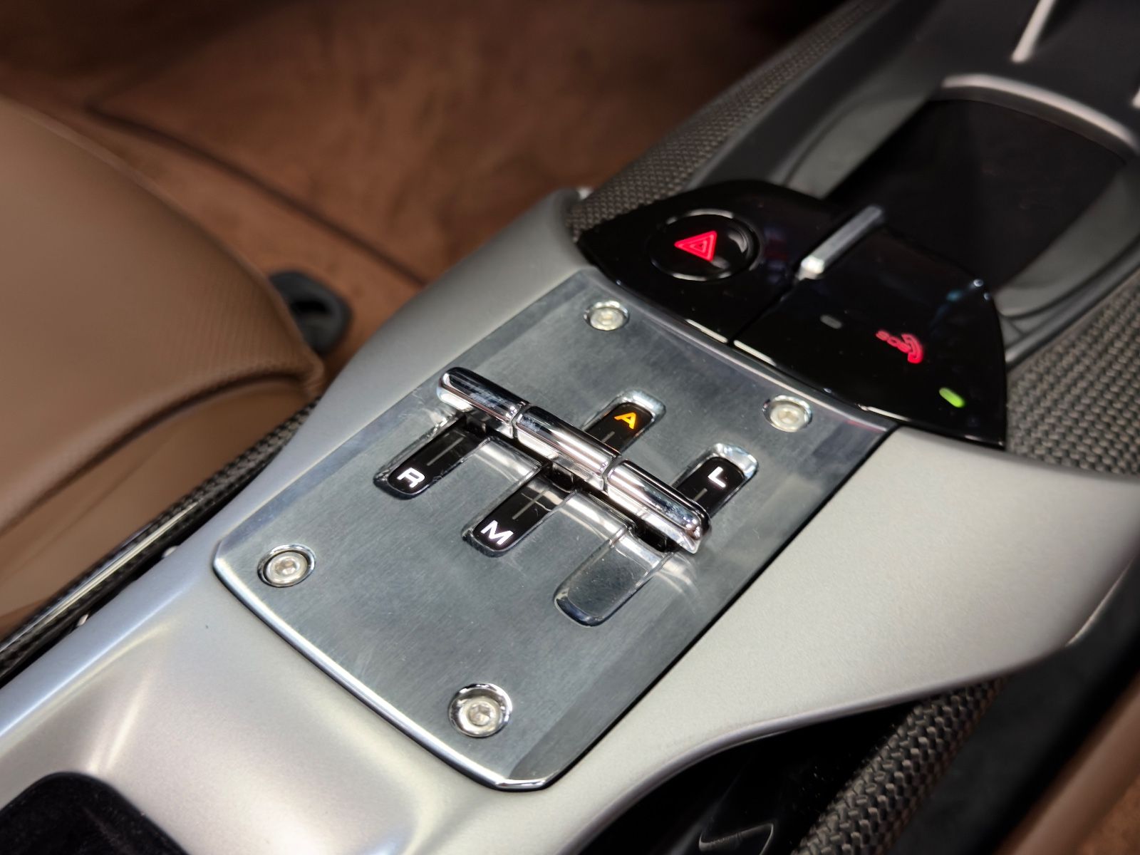 Fahrzeugabbildung Ferrari 12Cilindri SPIDER INDIVIDUAL MASSAGE JBL 26 NEW