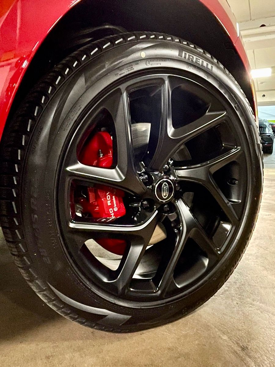 Fahrzeugabbildung Land Rover RR SPORT D300 DYNAMIC SE BLACKPACK PANO PROD22!