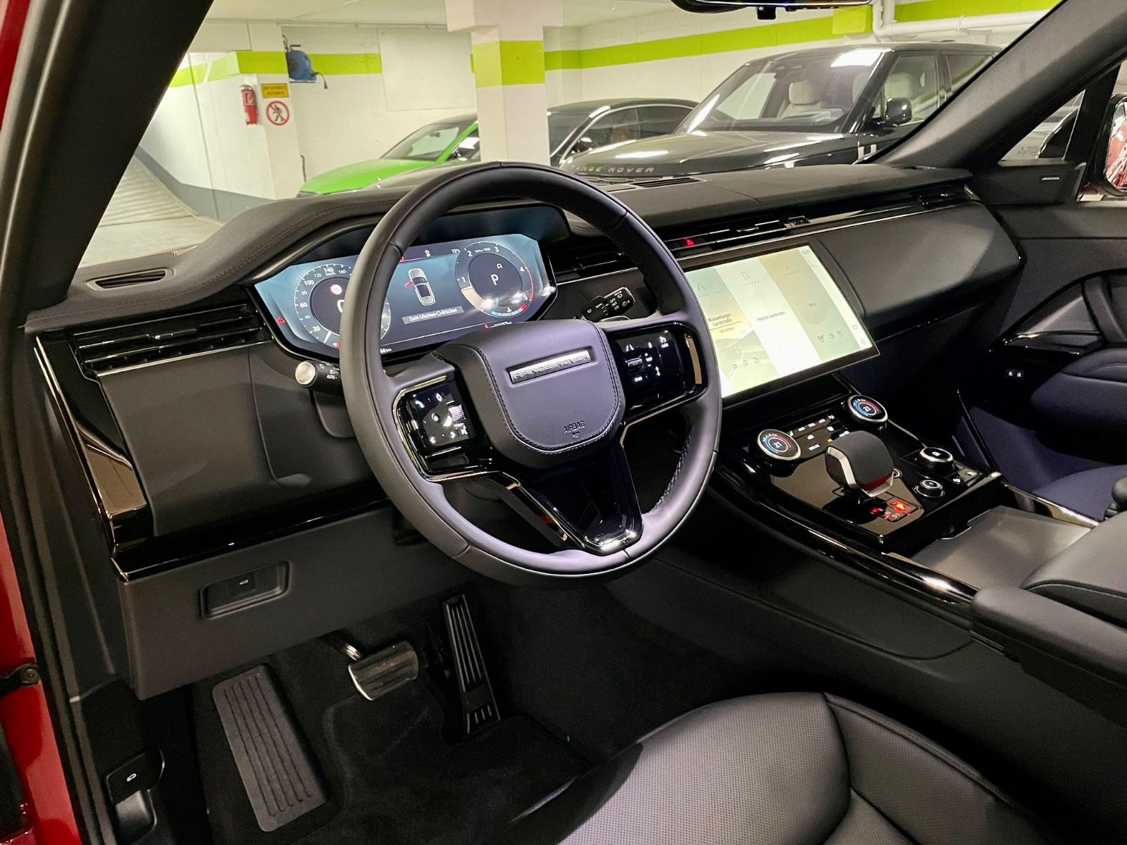 Fahrzeugabbildung Land Rover RR SPORT D300 DYNAMIC SE BLACKPACK PANO PROD22!