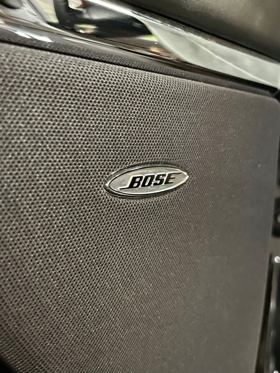 Fahrzeugabbildung Maybach MAYBACH 57 DUOTONE FIRSTCLASS FOND TV FULLOPTION