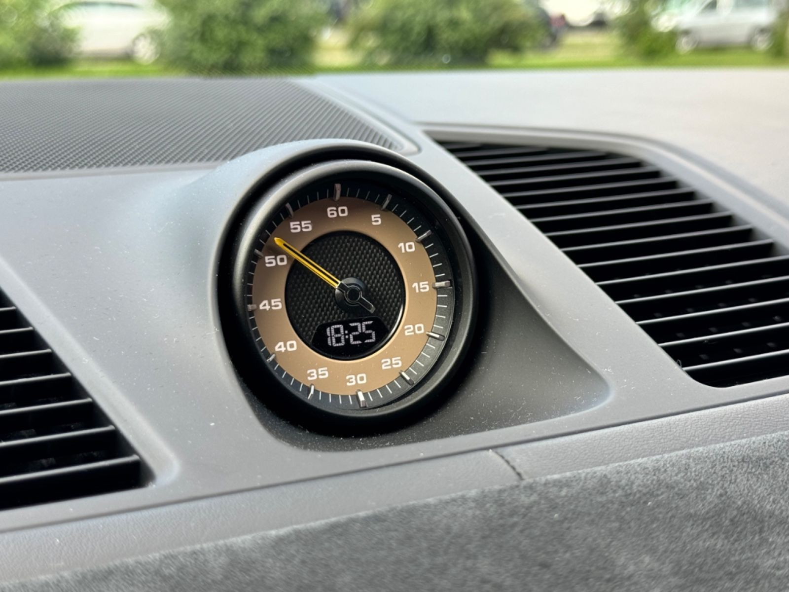 Fahrzeugabbildung Porsche CAYENNE COUPÉ TURBO GT CARBONPACK ALCANTARA FULL