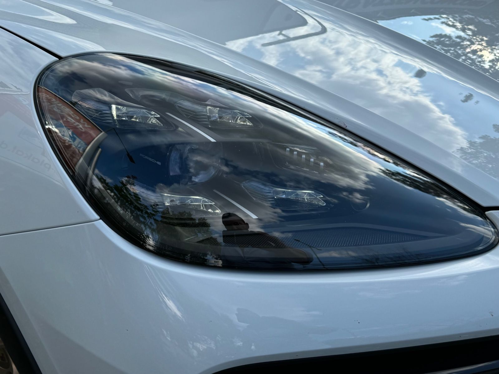 Fahrzeugabbildung Porsche CAYENNE COUPÉ TURBO GT CARBONPACK ALCANTARA FULL