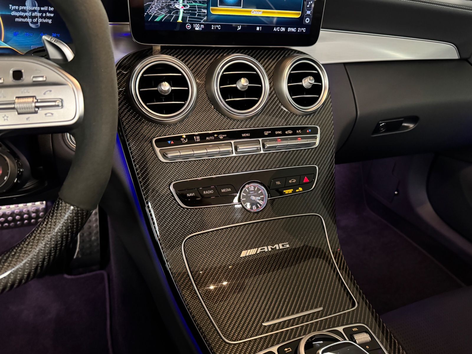 Fahrzeugabbildung Mercedes-Benz C 63 S AMG CABRIO CARBON EXT&INT CERAMIC FULLOPT