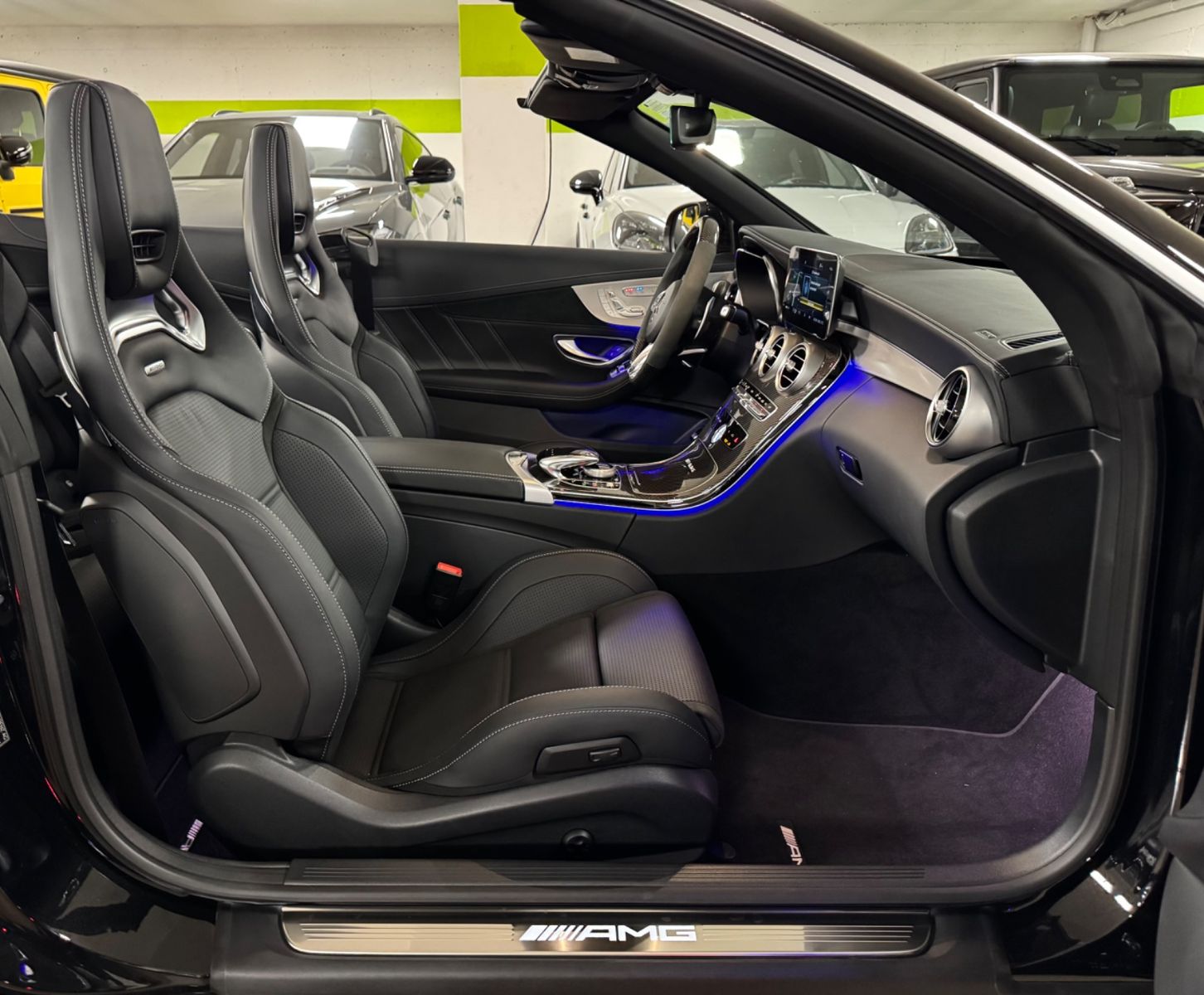 Fahrzeugabbildung Mercedes-Benz C 63 S AMG CABRIO CARBON EXT&INT CERAMIC FULLOPT