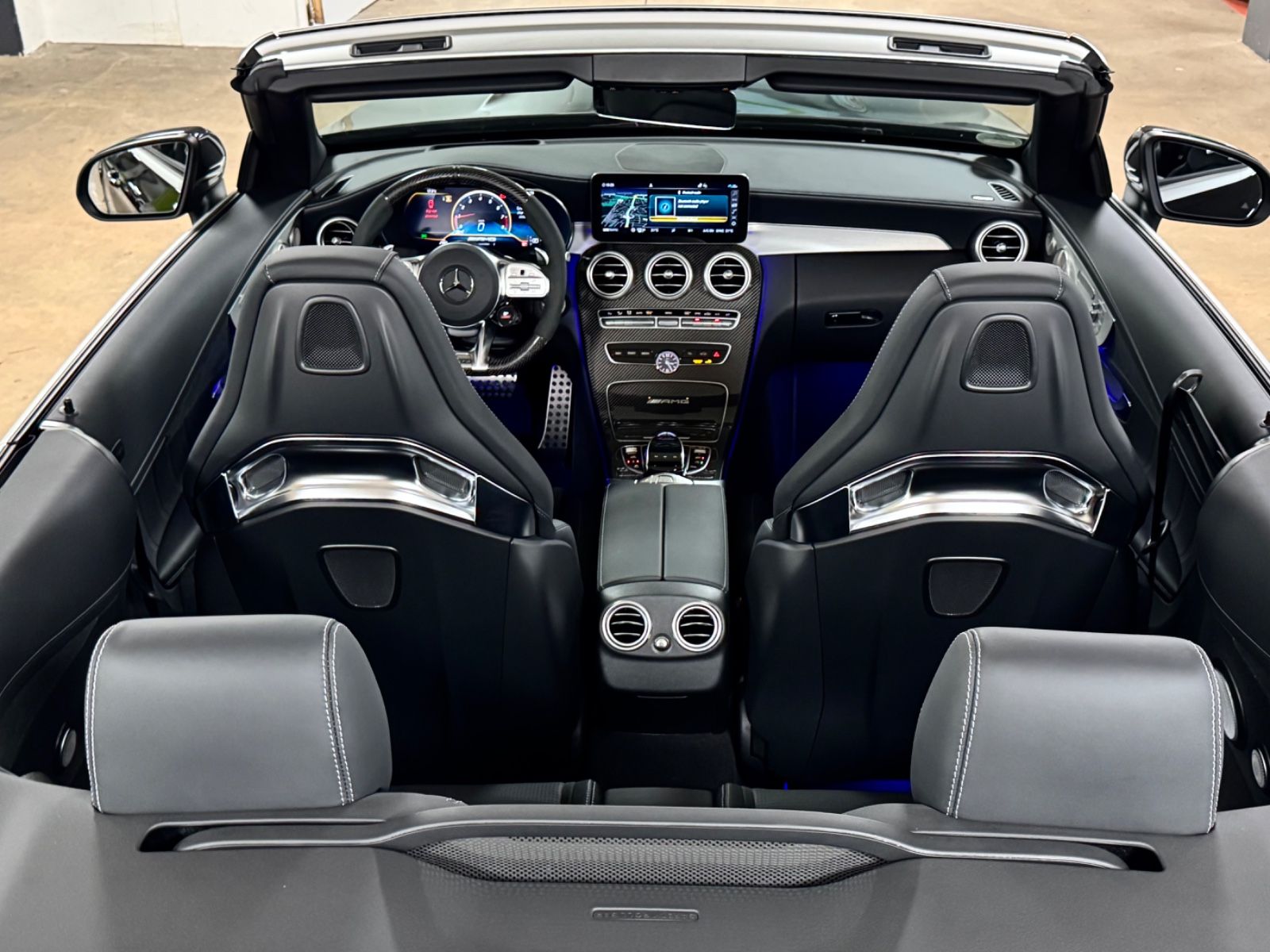 Fahrzeugabbildung Mercedes-Benz C 63 S AMG CABRIO CARBON EXT&INT CERAMIC FULLOPT