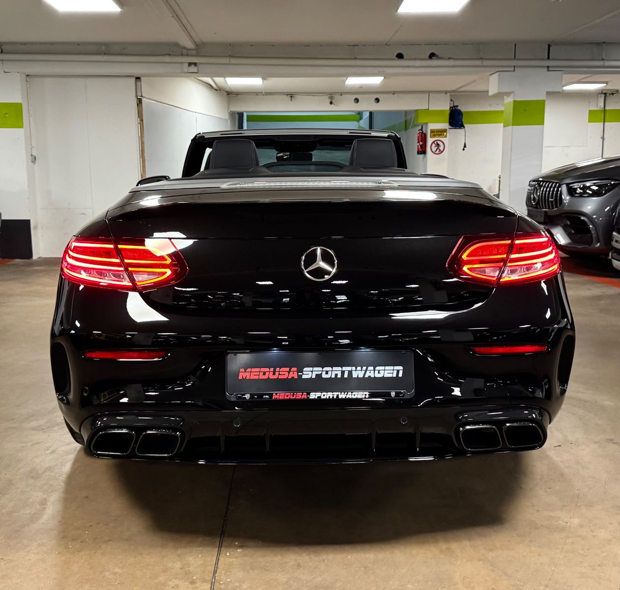Fahrzeugabbildung Mercedes-Benz C 63 S AMG CABRIO CARBON EXT&INT CERAMIC FULLOPT