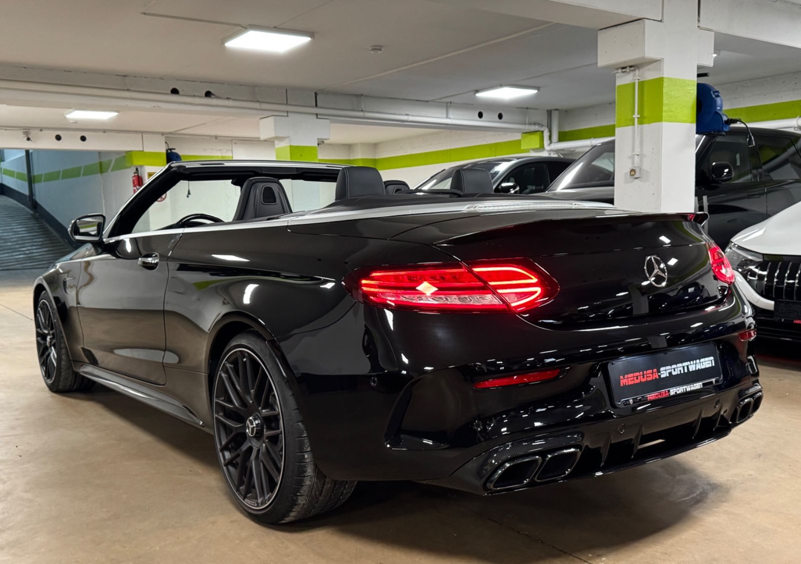 Fahrzeugabbildung Mercedes-Benz C 63 S AMG CABRIO CARBON EXT&INT CERAMIC FULLOPT