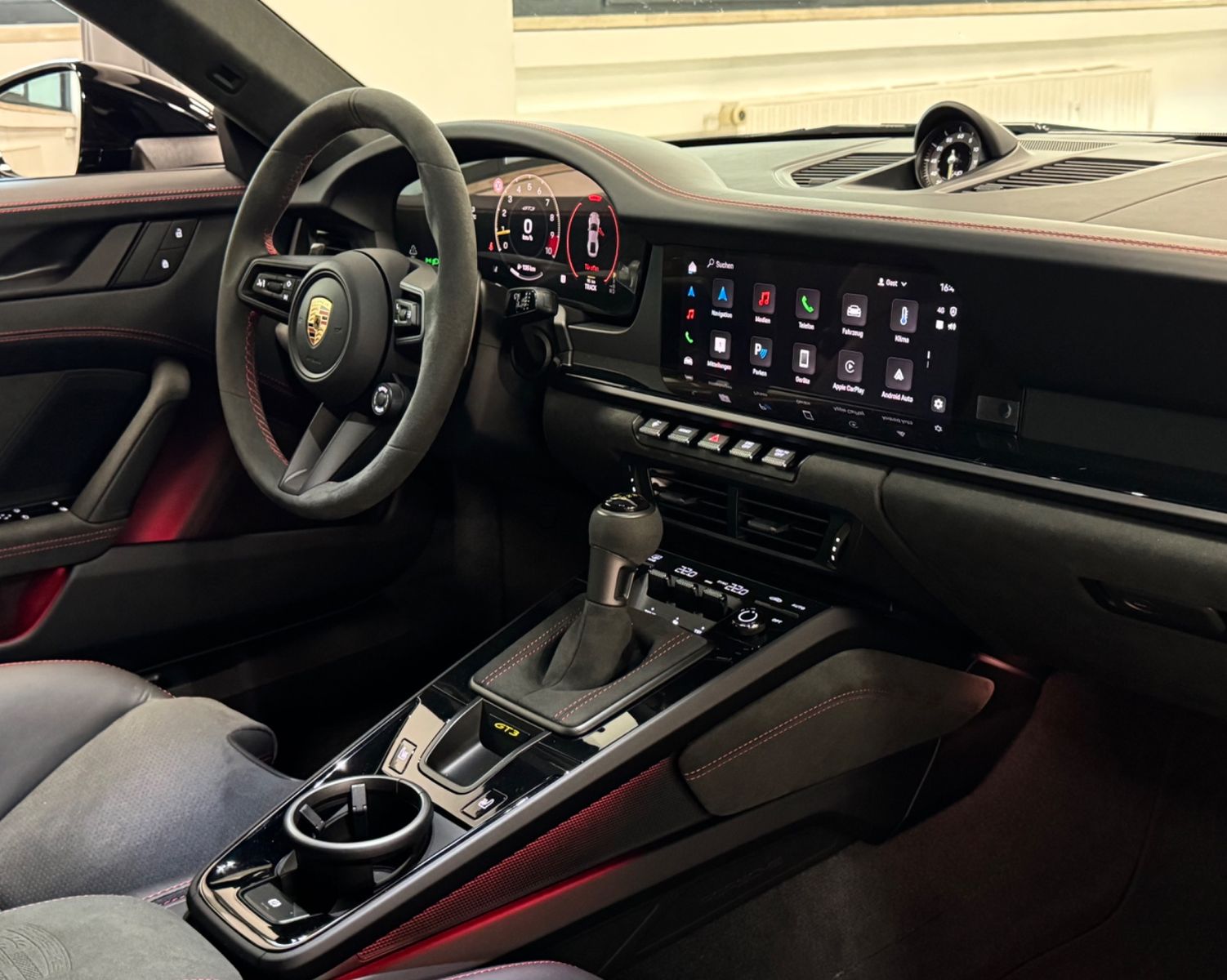 Fahrzeugabbildung Porsche 992 GT3 FACELIFT PDK CLUBSPORT CARBONSEAT NEWCAR