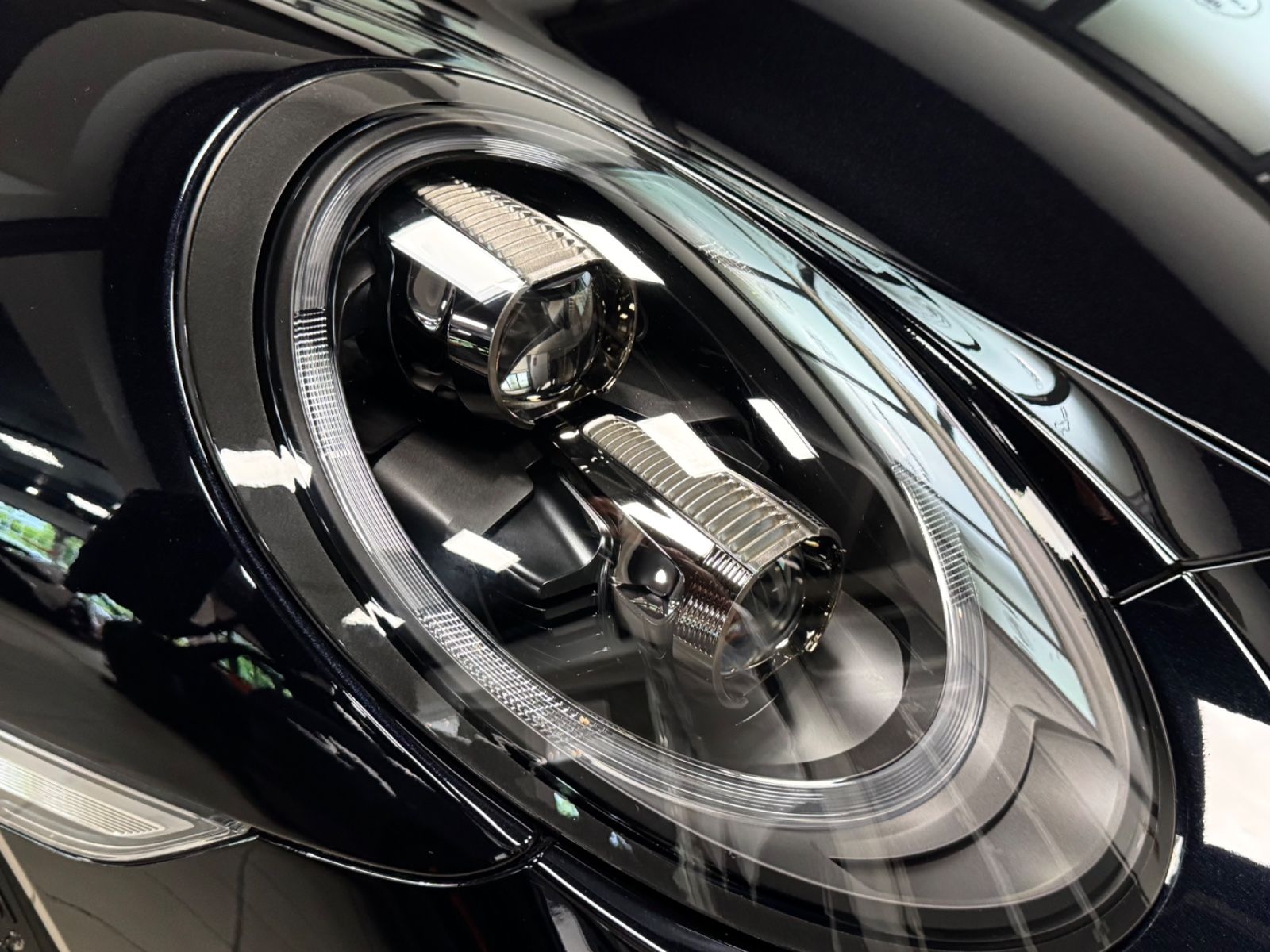 Fahrzeugabbildung Porsche 991 CARRERA GTS FACELIFT SAMMLER NUR 6500KM FULL