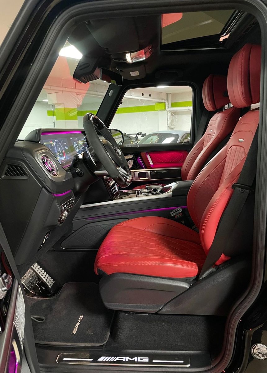 Fahrzeugabbildung Mercedes-Benz G 63 AMG RED INT CARBON NIGHTPACKII MASSAGE FULL