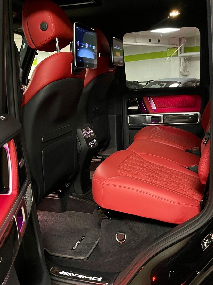 Fahrzeugabbildung Mercedes-Benz G 63 AMG RED INT CARBON NIGHTPACKII MASSAGE FULL