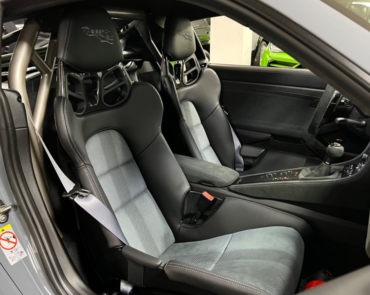 Fahrzeugabbildung Porsche CAYMAN GT4RS WEISSACH CLUBSPORT CERAMIC NEW!!!