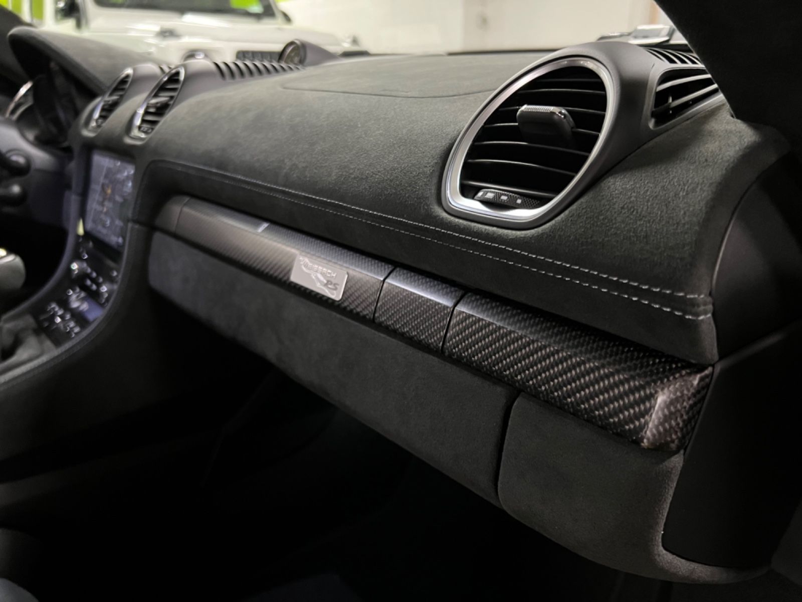 Fahrzeugabbildung Porsche CAYMAN GT4RS WEISSACH CLUBSPORT CERAMIC NEW!!!