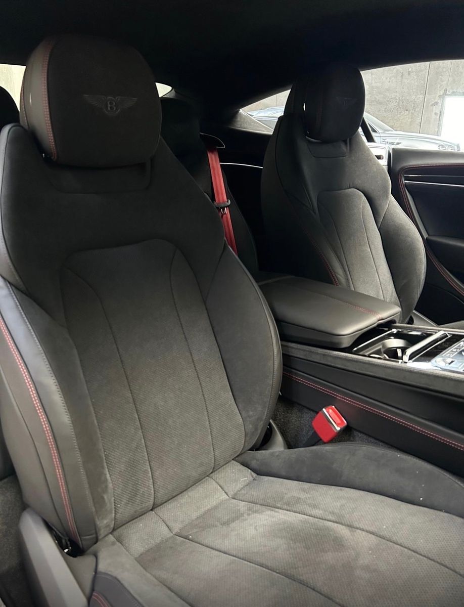 Fahrzeugabbildung Bentley CONTINENTAL GT LE MANS EDITION 1 of 48 FULLOPT!