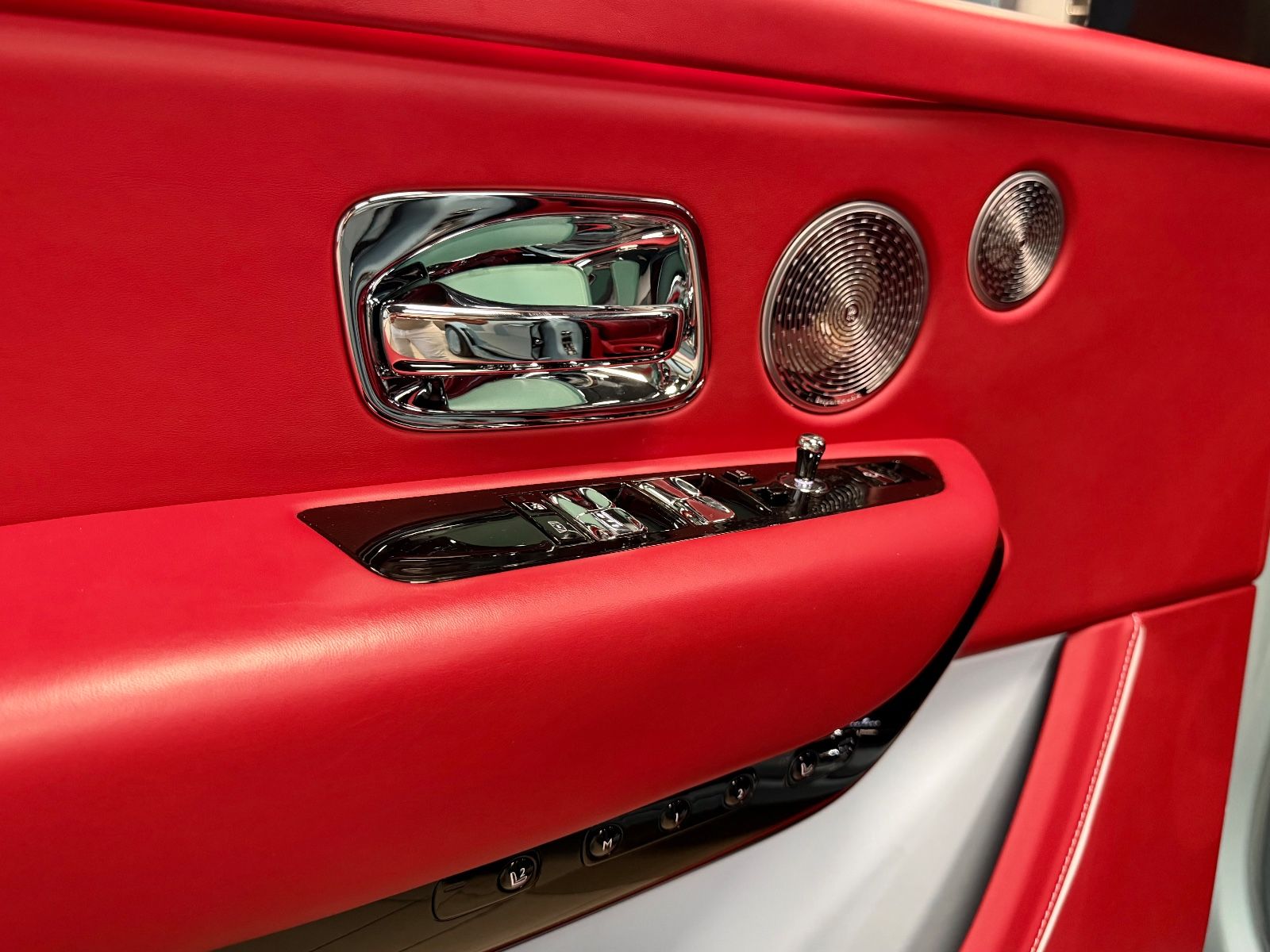 Fahrzeugabbildung Rolls-Royce CULLINAN NOVITEC OVERDOSE BESPOKE EXECUTIV FULL!