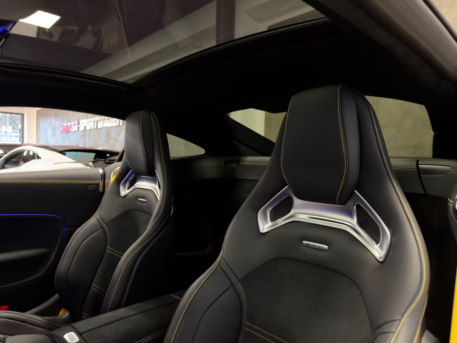 Fahrzeugabbildung Mercedes-Benz AMG GT 63 4M+ COUPE PERFORMANCE CARBON BURMESTER