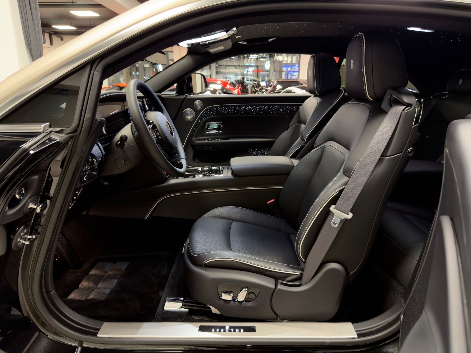 Fahrzeugabbildung Rolls-Royce SPECTRE DUO-TONE STARLIGHT BESPOKE FULLOPTION!!!