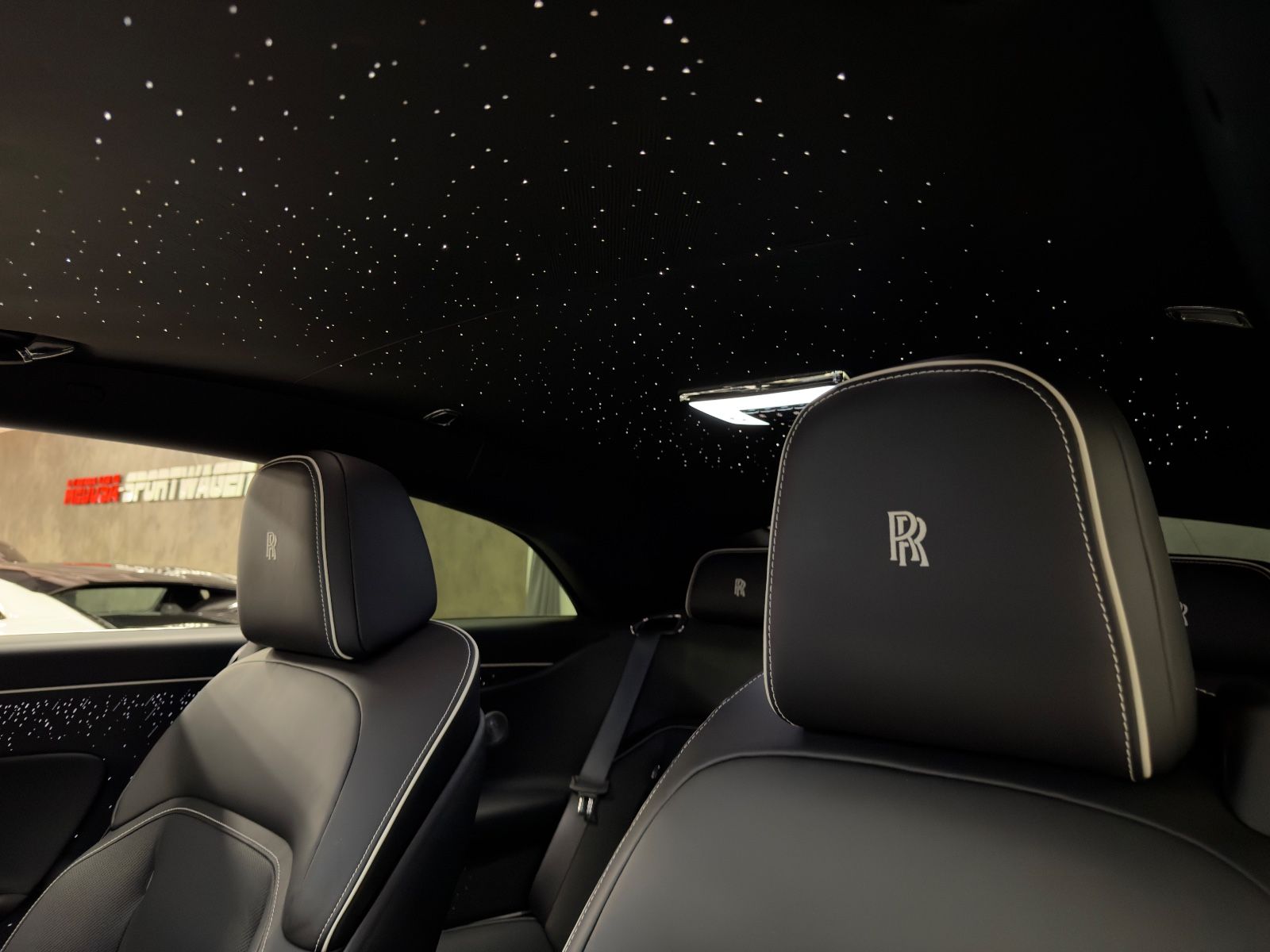 Fahrzeugabbildung Rolls-Royce SPECTRE DUO-TONE STARLIGHT BESPOKE FULLOPTION!!!