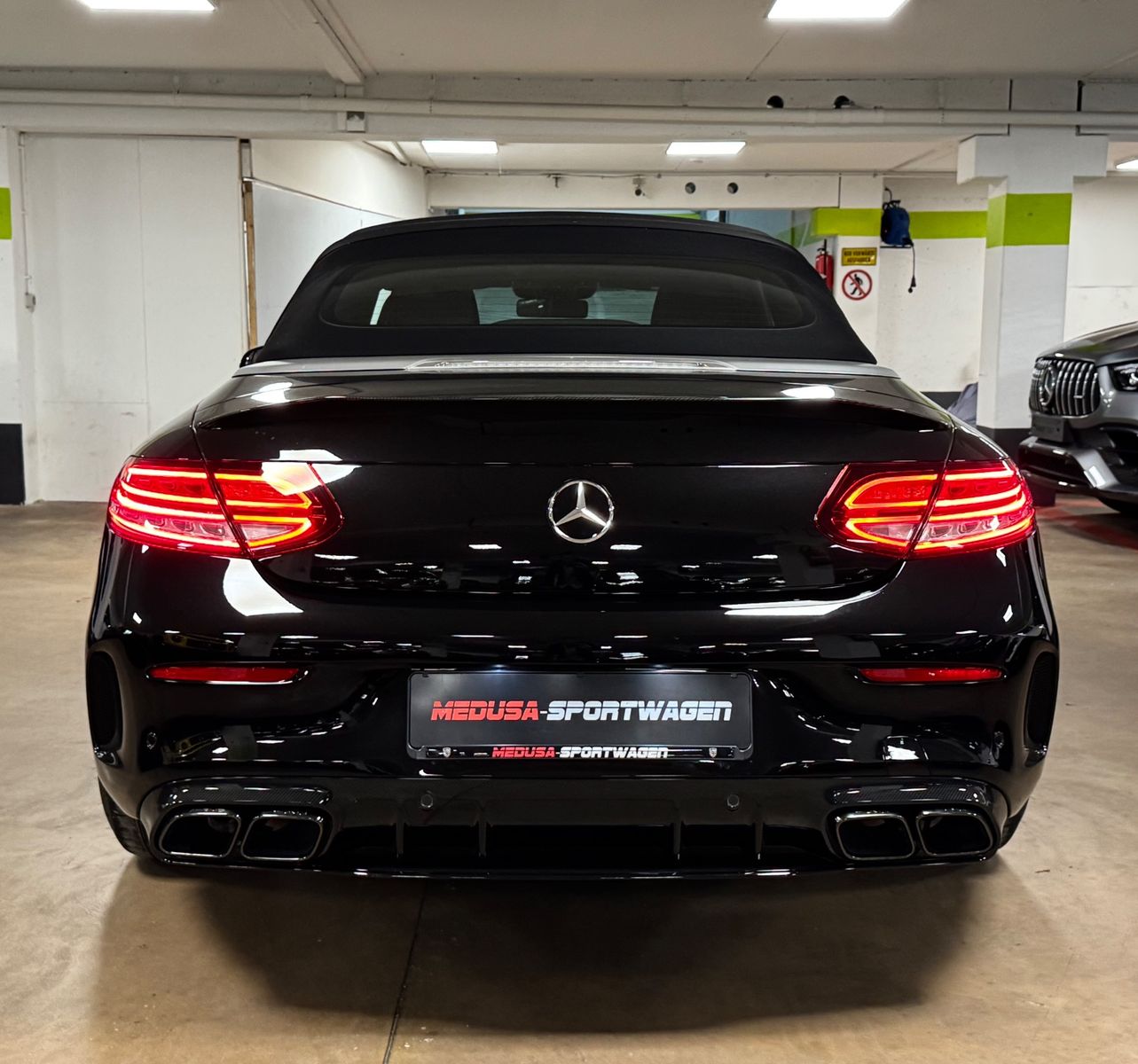 Fahrzeugabbildung Mercedes-Benz C 63 S AMG CABRIO CARBON EXT&INT CERAMIC FULLOPT
