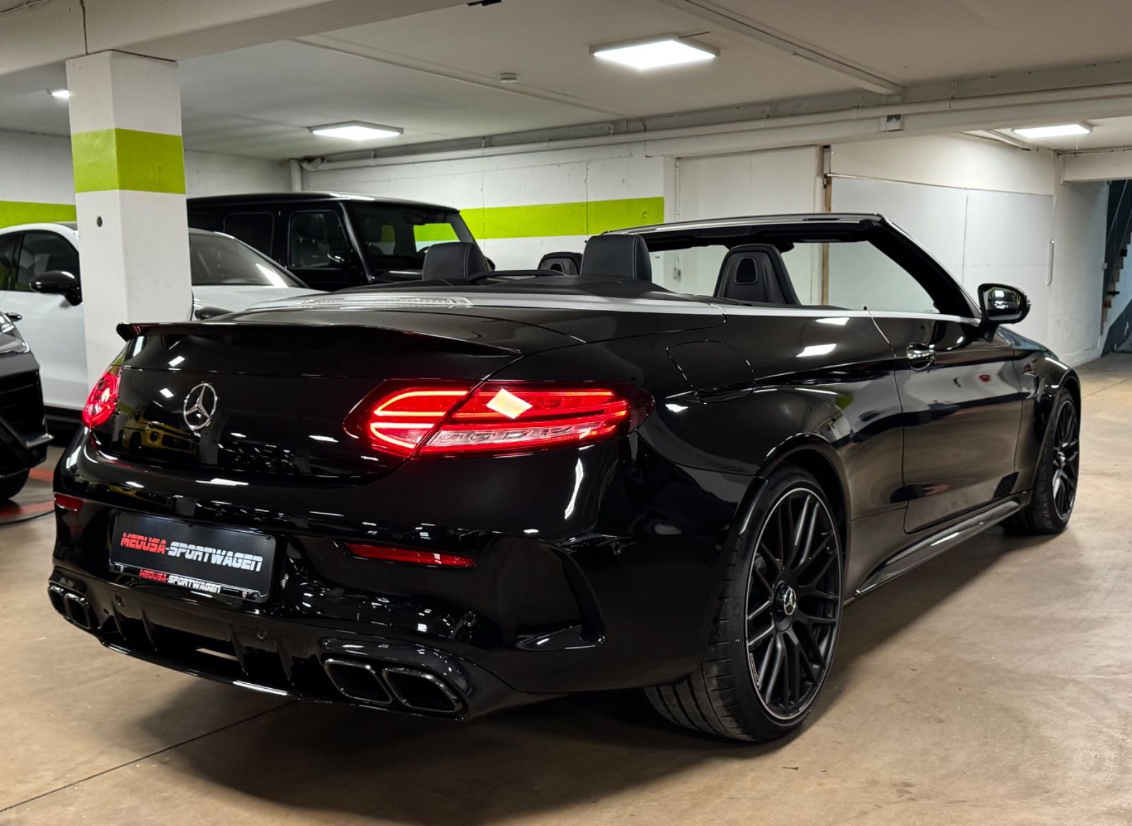 Fahrzeugabbildung Mercedes-Benz C 63 S AMG CABRIO CARBON EXT&INT CERAMIC FULLOPT