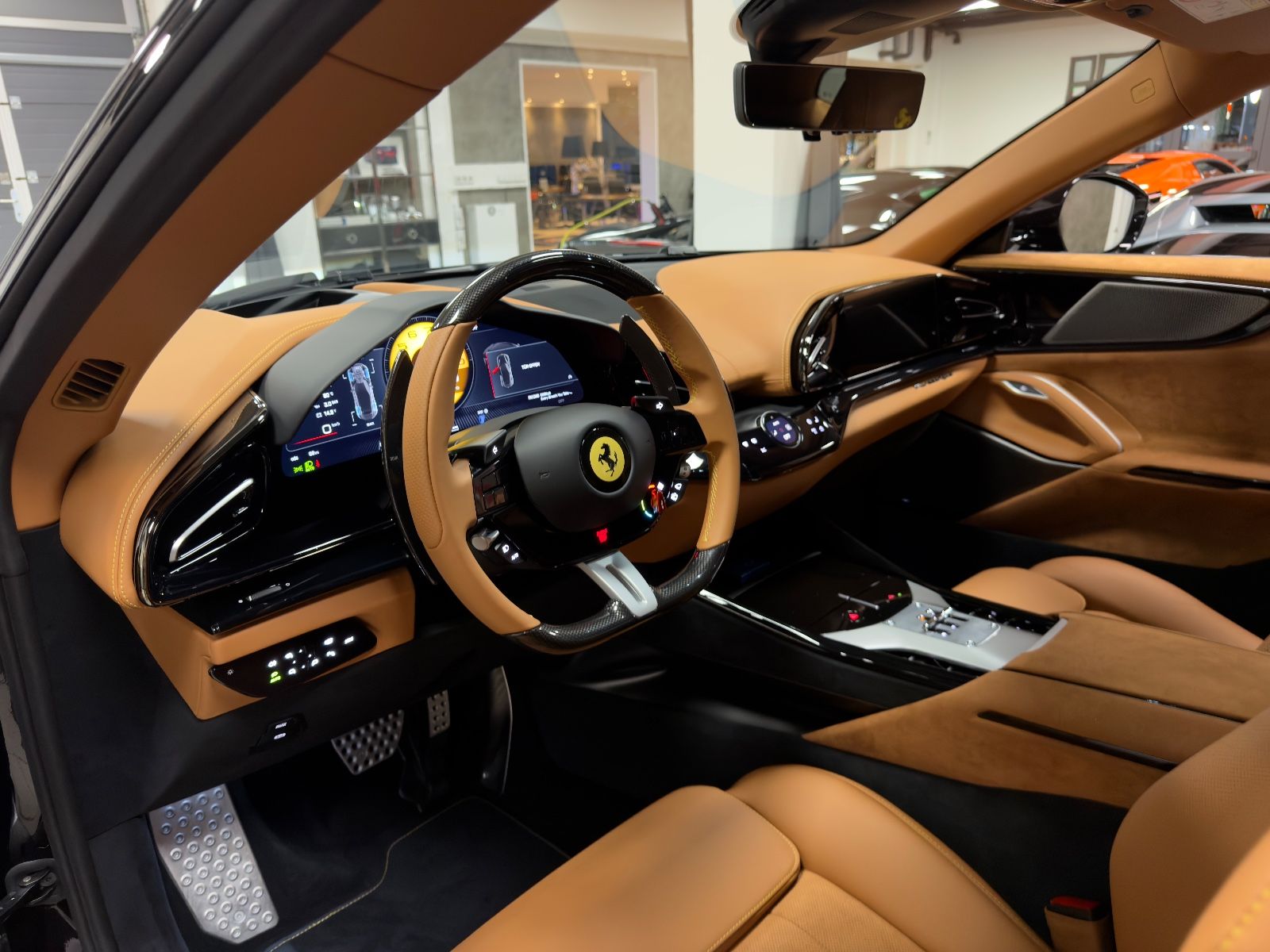 Fahrzeugabbildung Ferrari PUROSANGUE CARBON EXT&INT MASSAGE PANO MY26 FULL