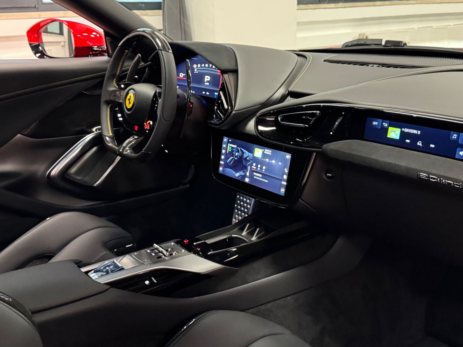 Fahrzeugabbildung Ferrari 12 Cilindri COUPE CARBON EXT&INT CARBONSEAT FULL