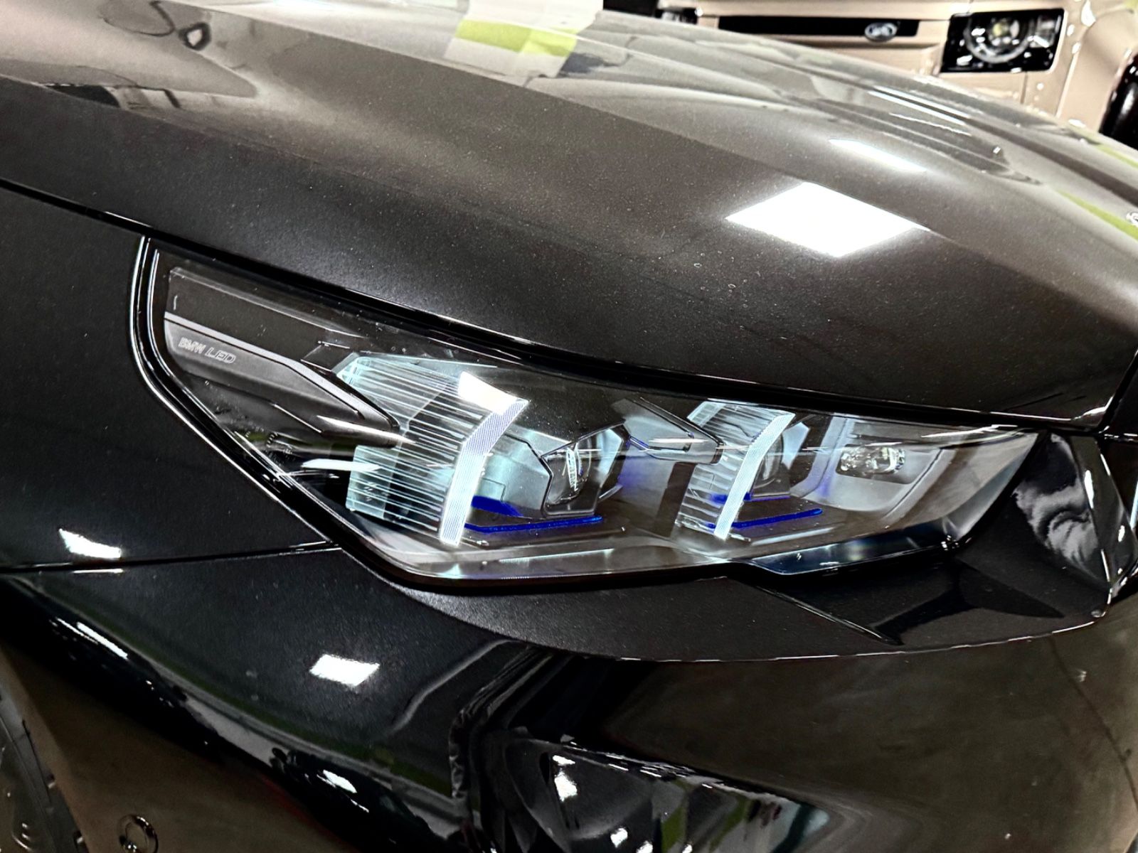 Fahrzeugabbildung BMW M5 ULTIMATE CERAMIC CARBON-INT&EXT B&W FULLOPT!