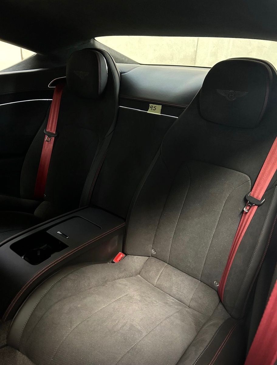 Fahrzeugabbildung Bentley CONTINENTAL GT LE MANS EDITION 1 of 48 FULLOPT!