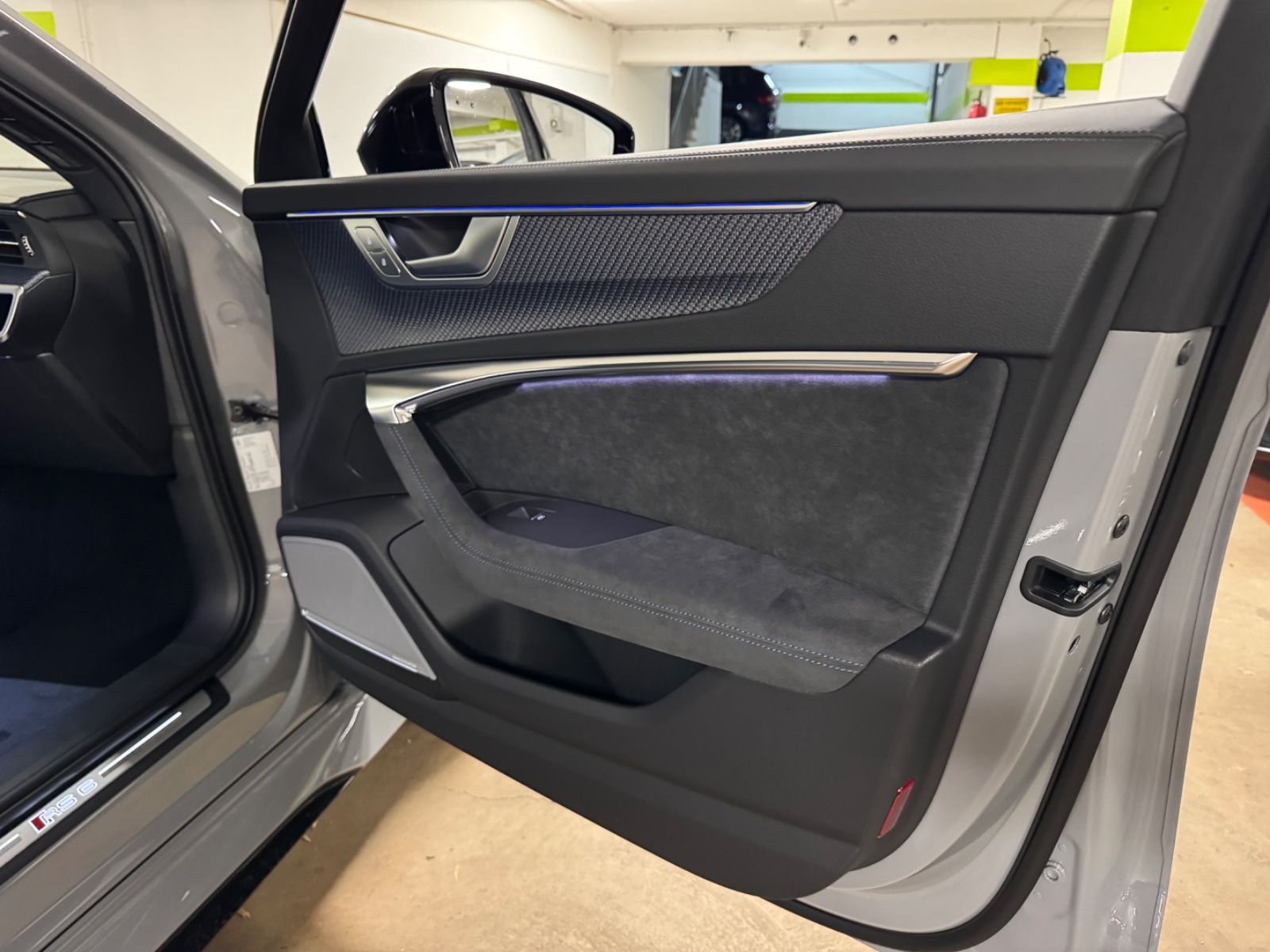 Fahrzeugabbildung Audi RS6 PERFORMANCE SCHALENSITZE CERAMIC B&O 25 FULL