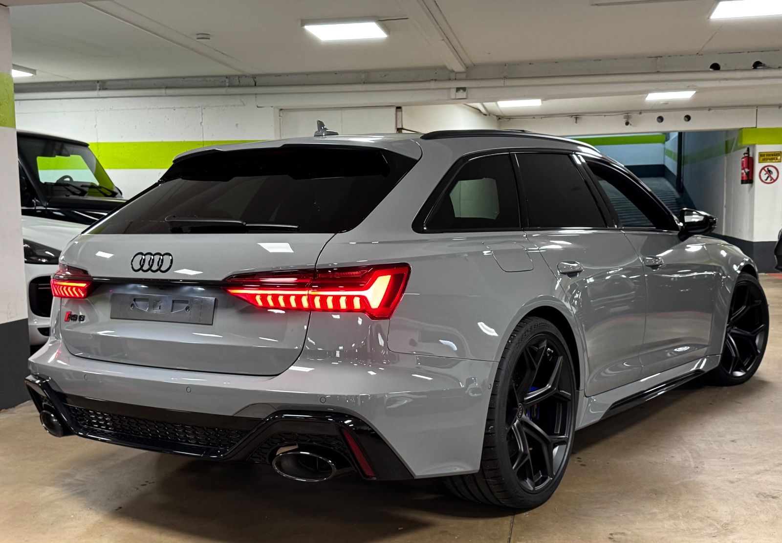 Fahrzeugabbildung Audi RS6 PERFORMANCE SCHALENSITZE CERAMIC B&O 25 FULL