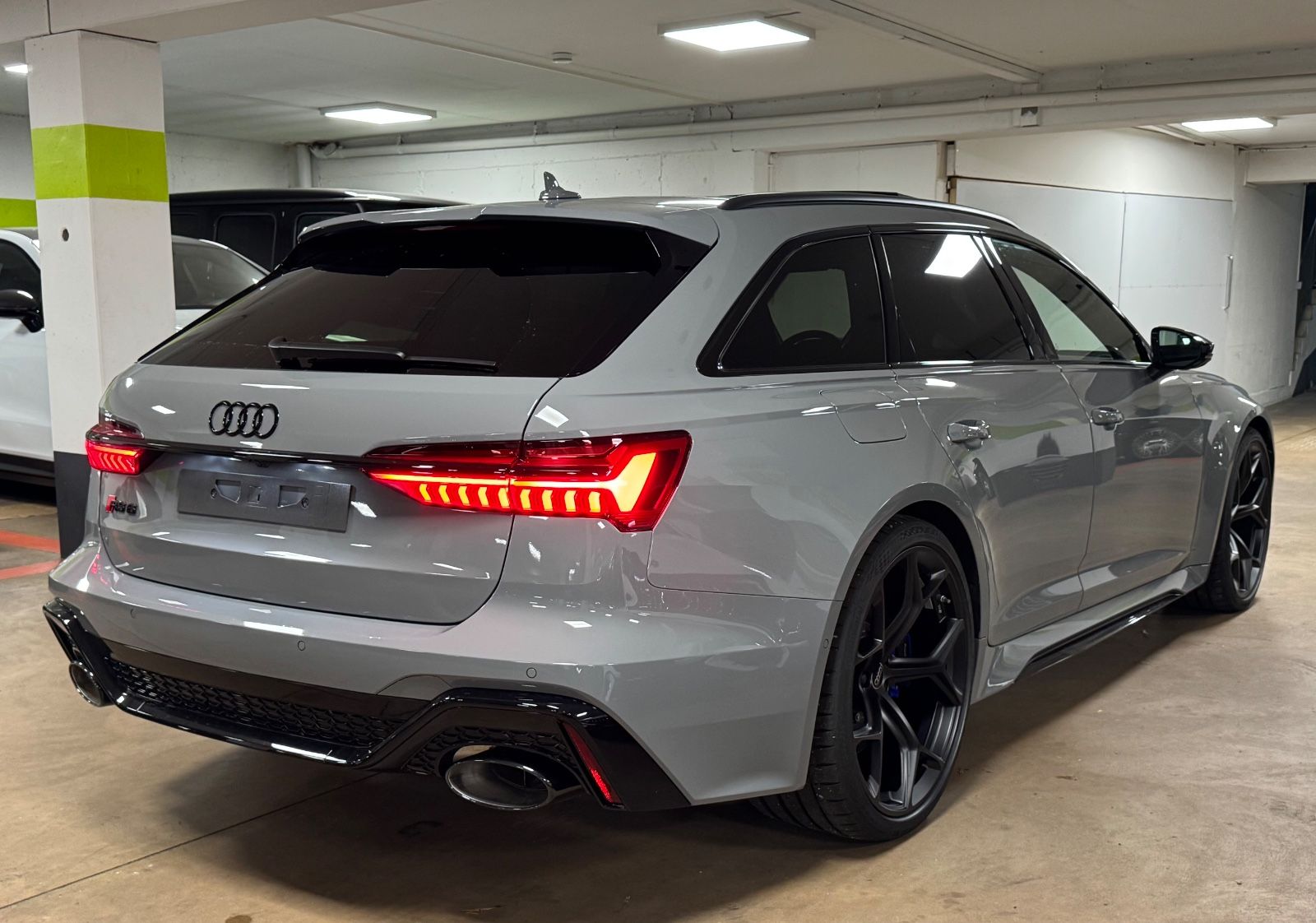 Fahrzeugabbildung Audi RS6 PERFORMANCE SCHALENSITZE CERAMIC B&O 25 FULL