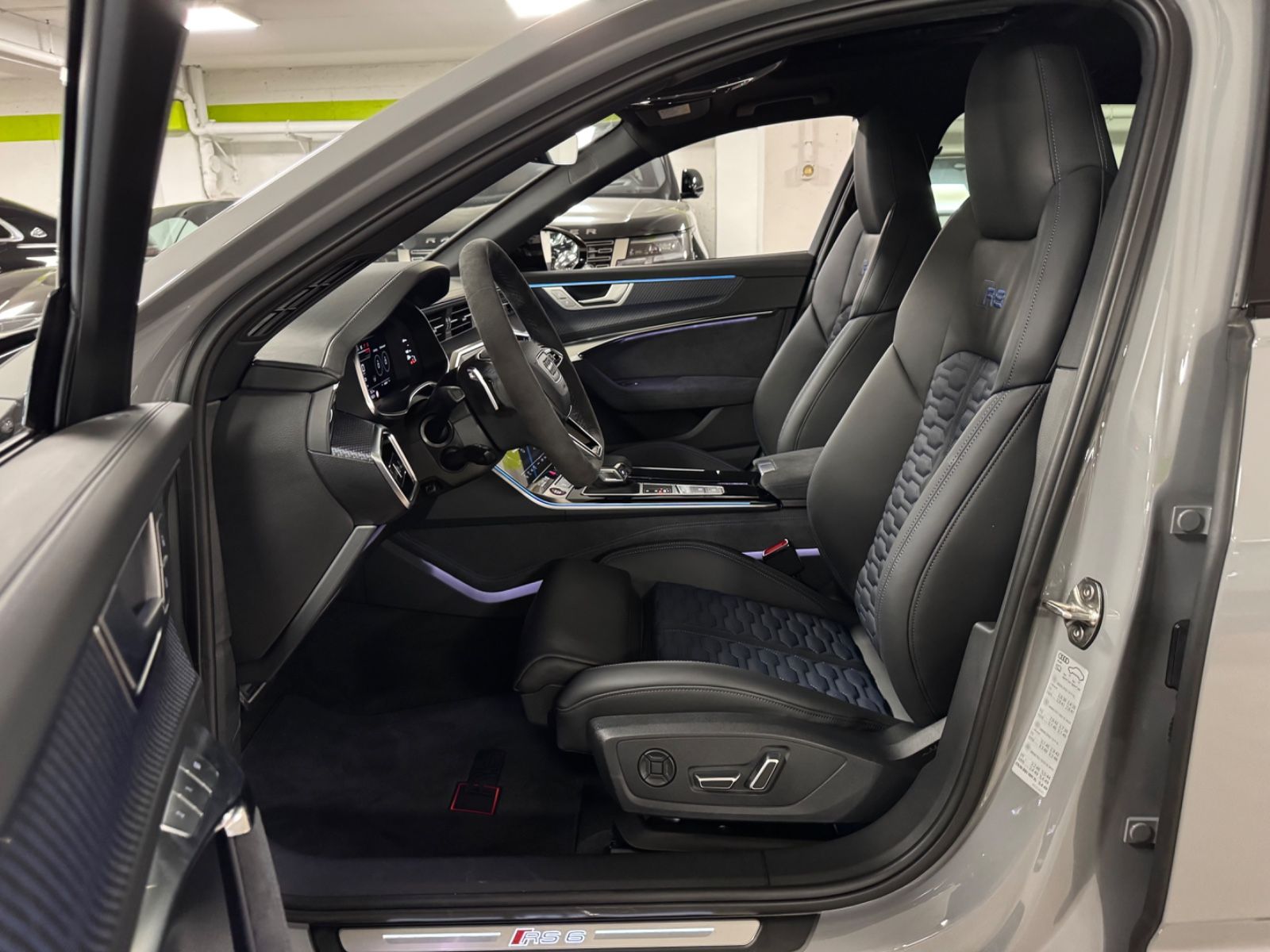 Fahrzeugabbildung Audi RS6 PERFORMANCE CARBON CERAMIC B&O PANO 25 FULL!