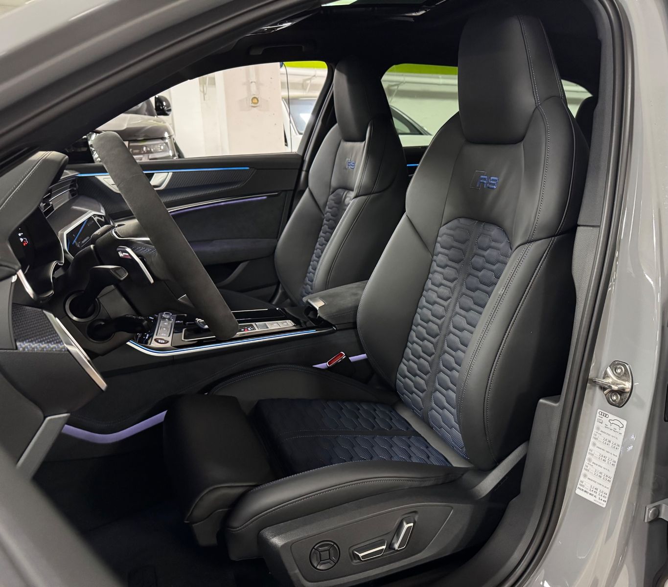 Fahrzeugabbildung Audi RS6 PERFORMANCE CARBON CERAMIC B&O PANO 25 FULL!