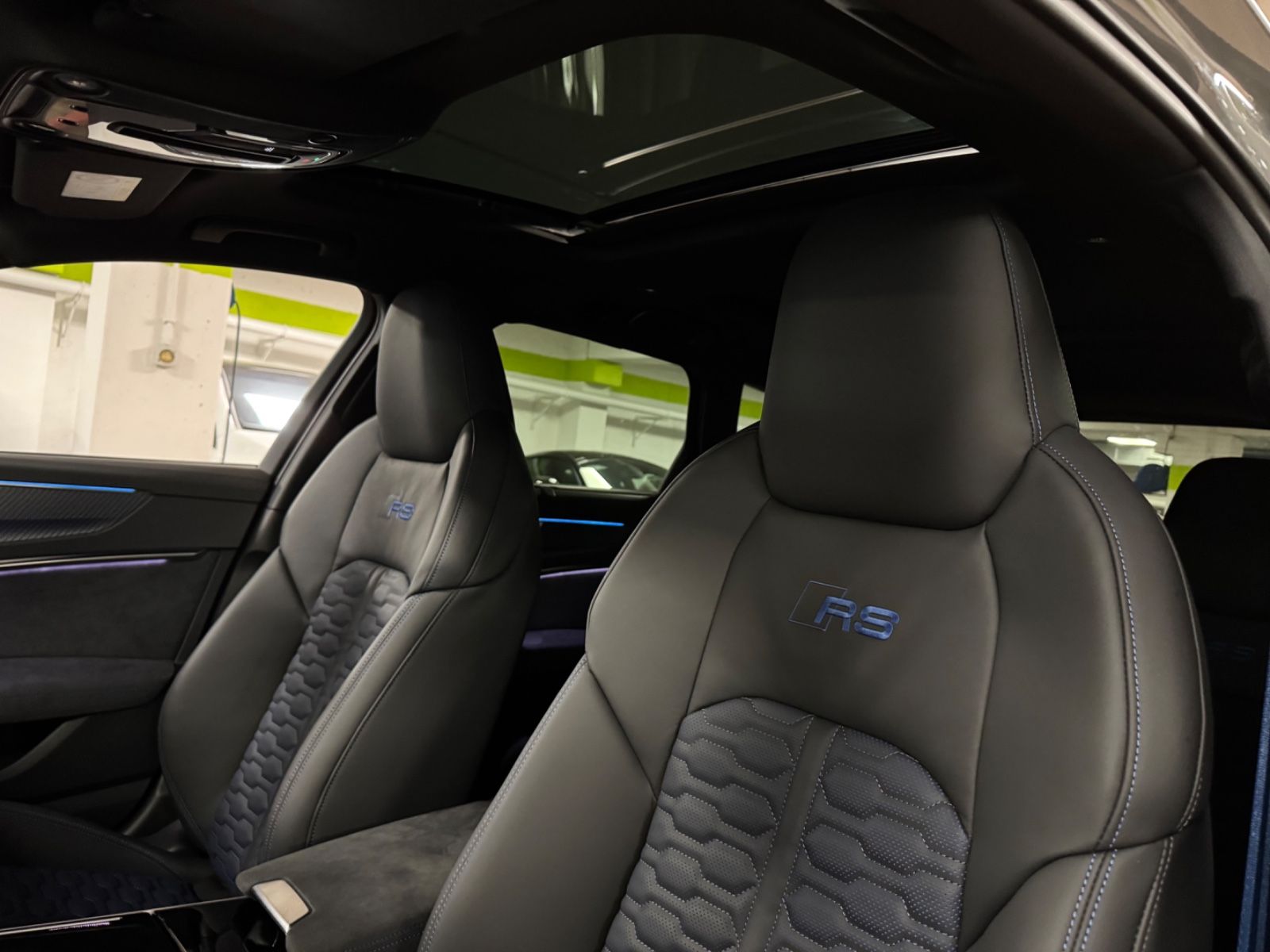 Fahrzeugabbildung Audi RS6 PERFORMANCE CARBON CERAMIC B&O PANO 25 FULL!