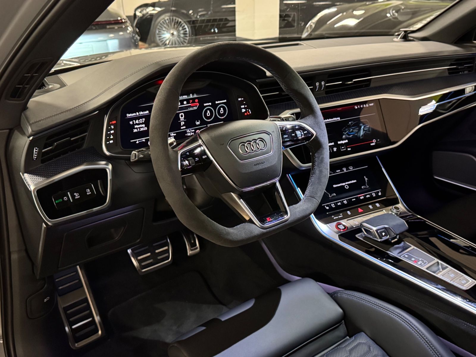 Fahrzeugabbildung Audi RS6 PERFORMANCE CARBON CERAMIC B&O PANO 25 FULL!