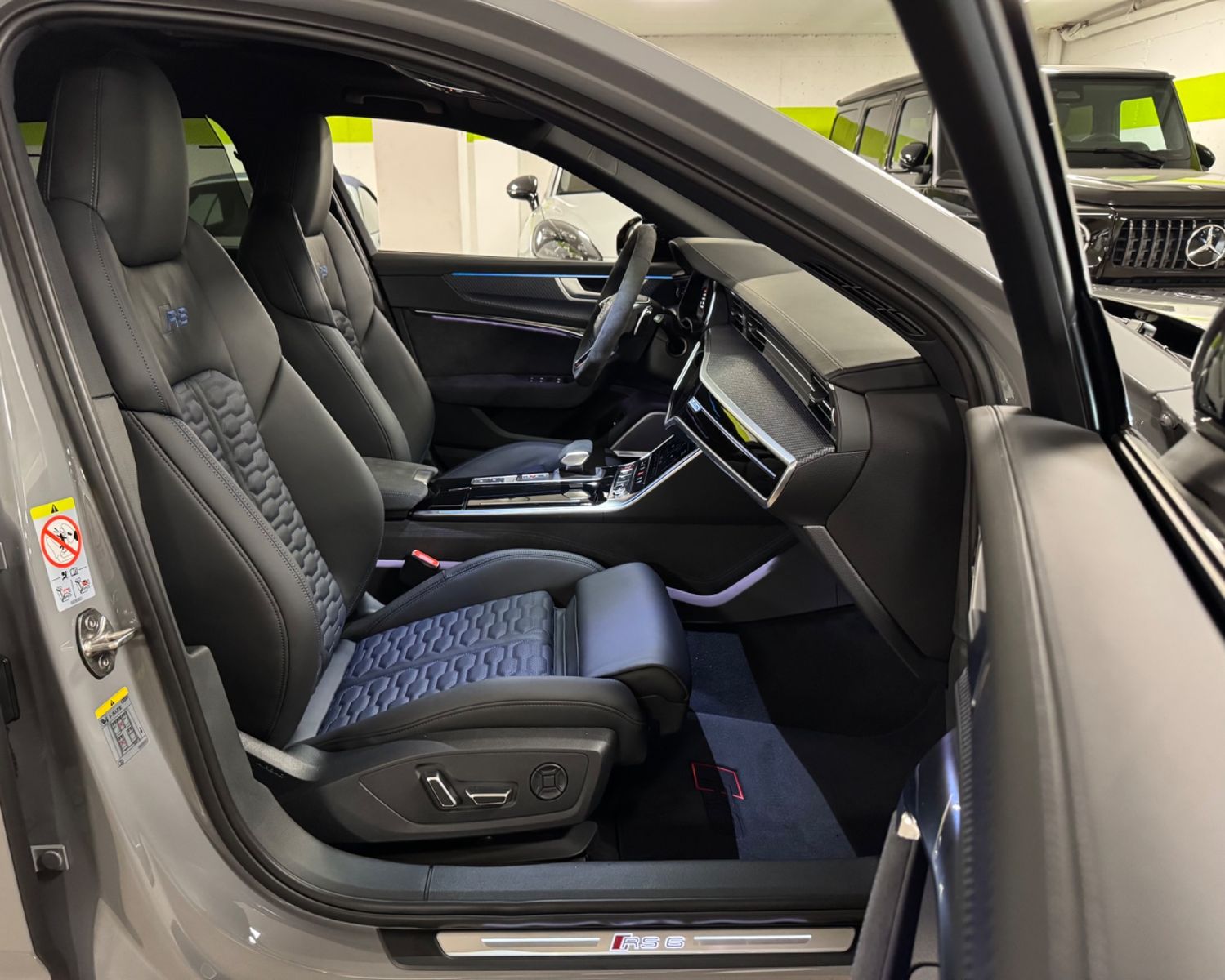 Fahrzeugabbildung Audi RS6 PERFORMANCE CARBON CERAMIC B&O PANO 25 FULL!