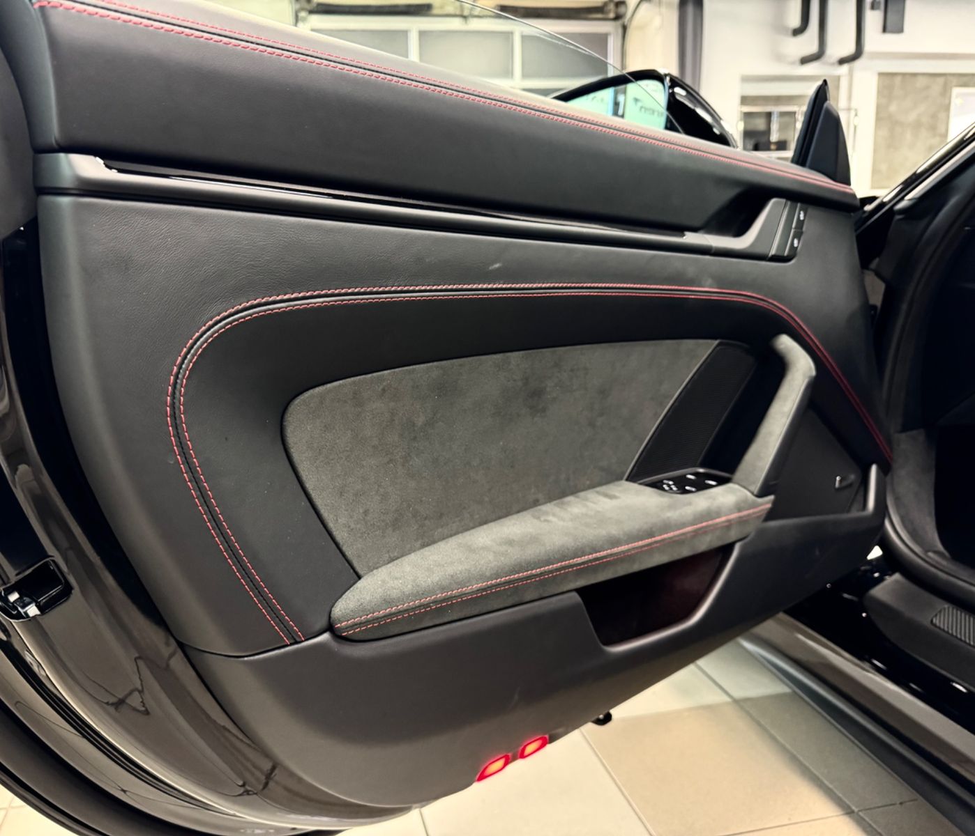 Fahrzeugabbildung Porsche 992 GT3 FACELIFT PDK CLUBSPORT CARBONSEAT NEWCAR