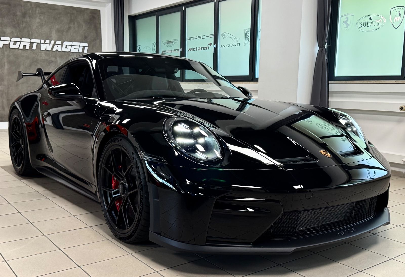 Fahrzeugabbildung Porsche 992 GT3 FACELIFT PDK CLUBSPORT CARBONSEAT NEWCAR