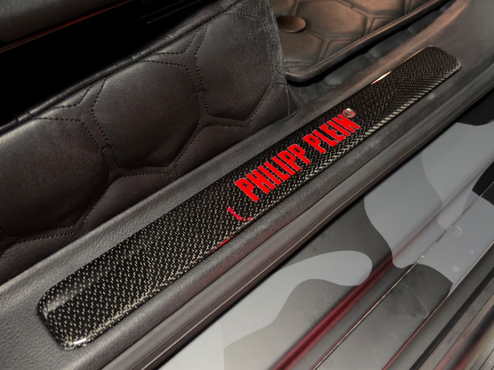 Fahrzeugabbildung Mercedes-Benz G 63 AMG MANSORY&PHILIPP PLEIN 1OF7 STAR TROOPER