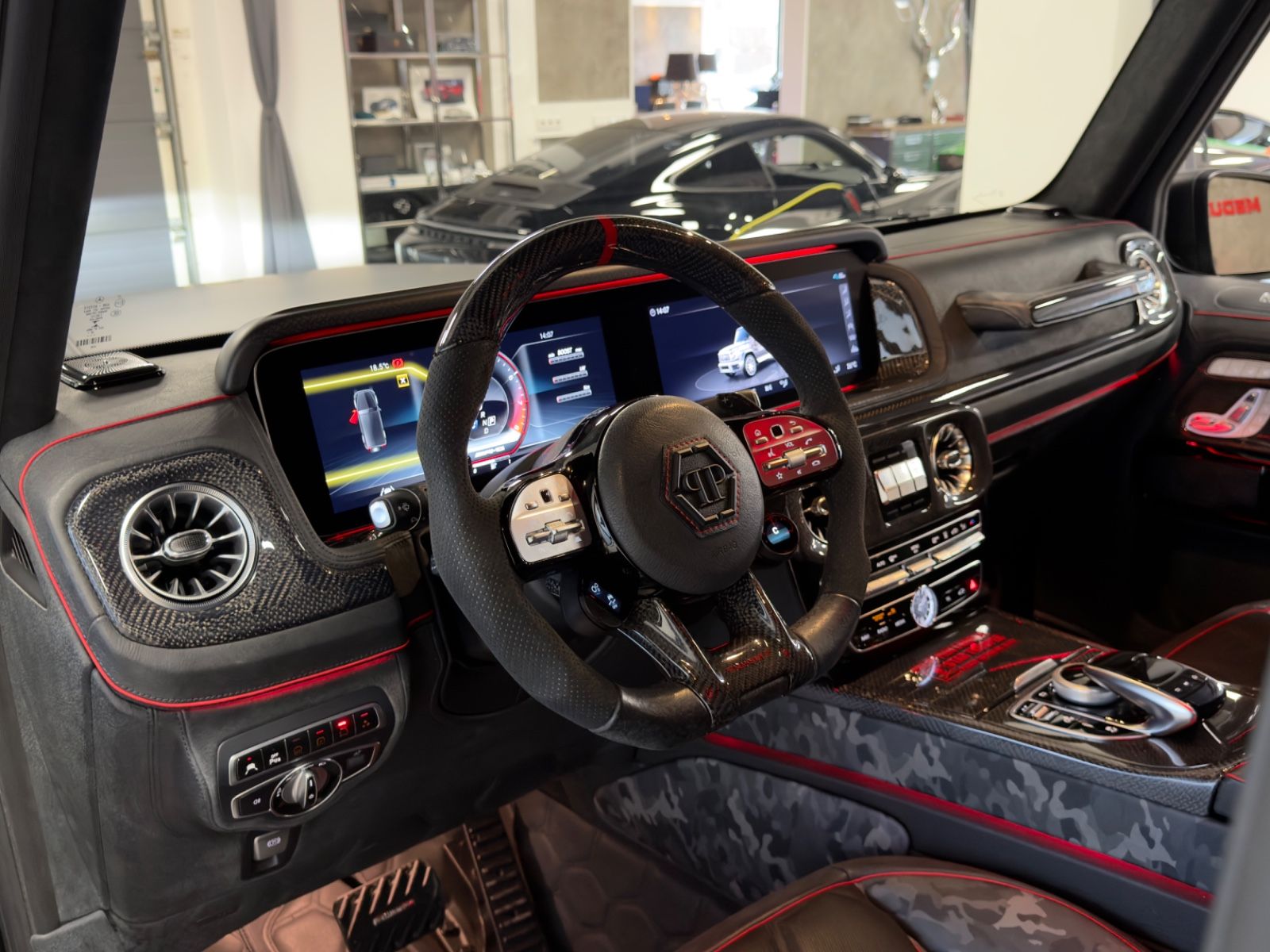 Fahrzeugabbildung Mercedes-Benz G 63 AMG MANSORY&PHILIPP PLEIN 1OF7 STAR TROOPER