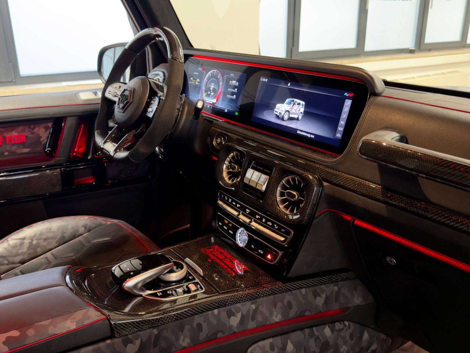 Fahrzeugabbildung Mercedes-Benz G 63 AMG MANSORY&PHILIPP PLEIN 1OF7 STAR TROOPER